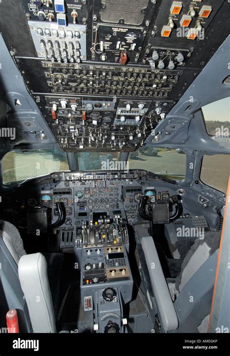 Mcdonnell Douglas MD-80 Cockpit Poster, 44% OFF