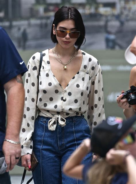 Dua Lipa Casual Style in New York – Celebrity Style