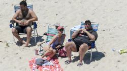 Chris Christie’s sunbathing pics clinch it: He’s stopped caring | CNN Politics