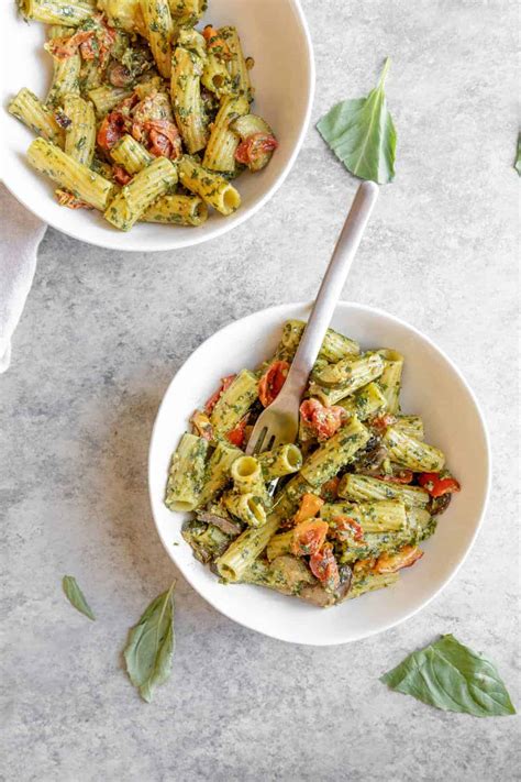 Vegan Pesto Pasta - Delish Knowledge