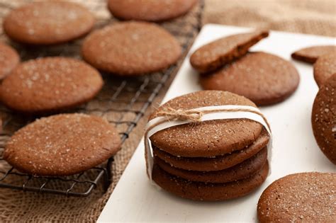 Old-Fashioned Molasses Cookies Recipe