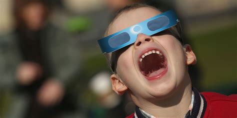 Solar Eclipse Glasses Scam - How to Know If Your Eclipse Glasses Are Safe