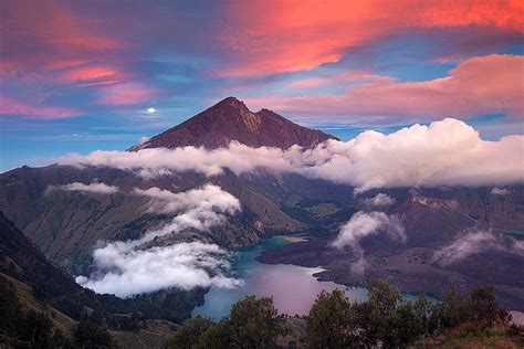 Mont Rinjani, Indonésie : Le volcan magnifique de Lombok