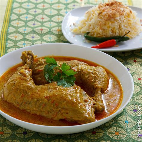 Gulai Ayam (Chicken Curry from Sumatra) | Pimentious