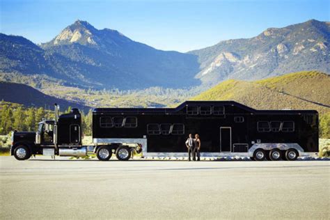 Heaviest Limousine: The Midnight Rider set world record