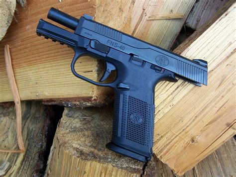 Review: FN FNS Semi-Automatic Pistol in 40 S&W - AllOutdoor ...