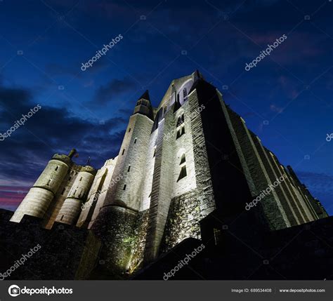 Mont Saint Michel Night View Built Xvi Centuries Main Facade Stock Photo by ©wildman 689534408