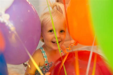 Anne's Odds and Ends: Birthday Balloon Photo Shoot