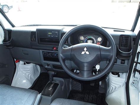 Automotive Database: Mitsubishi Minicab