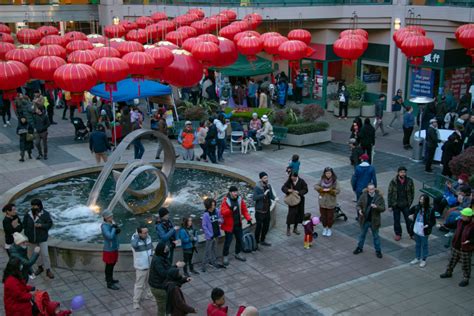 Lantern Festival lures many back to Oakland's Chinatown - Oakland North