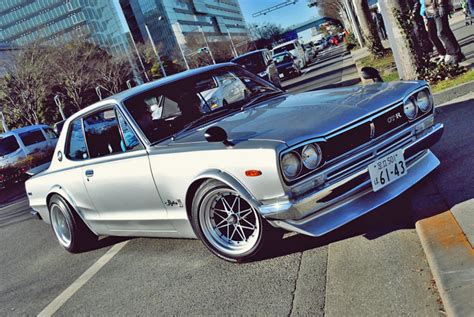 Nissan Skyline 72 - reviews, prices, ratings with various photos