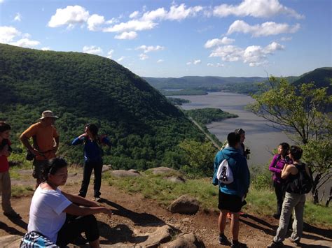 Hiking in Spring with the Hudson Valley Hikers Meetup