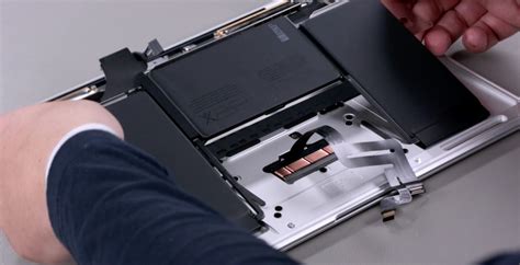 Apple Says Battery Can Be Replaced Individually in New MacBook Air With ...