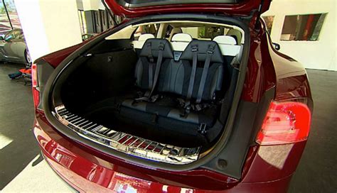 Tesla's Plaid Model S rear-facing 'jump seats' to support larger passengers - Flipboard