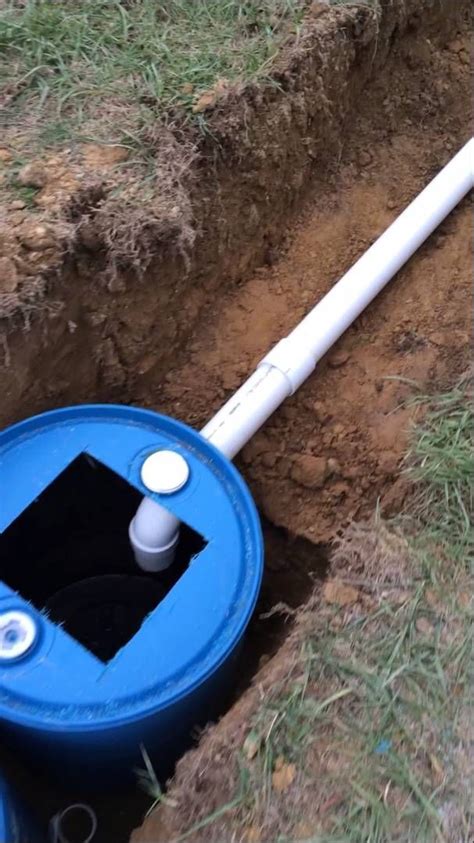 Simple DIY 3 barrel septic system | Aqua / Sewer in 2019 | Tanque séptico, Casa bajo tierra ...