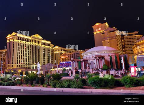 Caesars Palace Hotel and Casino at night, Las Vegas, Nevada, America ...