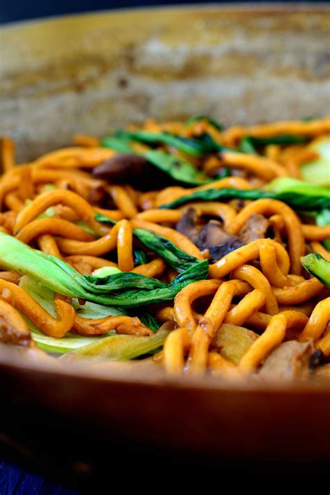 Vegetarian Udon Noodle Recipe with Bok Choy - Cilantro and Citronella