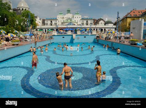 GELLERT THERMAL BATHS. BUDAPEST, HUNGARY Stock Photo - Alamy