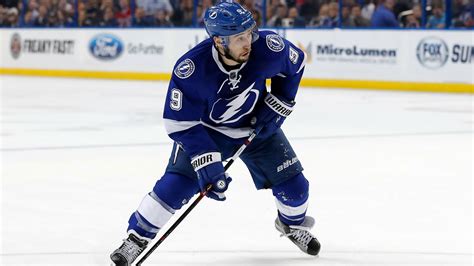 Lightning’s Tyler Johnson nets hat trick in win over Hurricanes ...