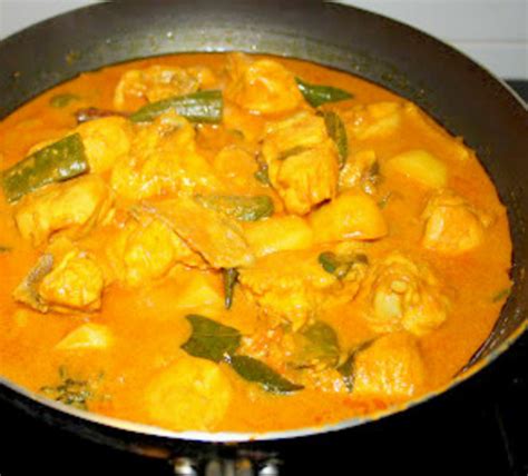 Chicken Curry With Potatoes Recipe by Navaneetham - CookEatShare