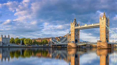 Self-guided tour of Thames-River-Sightseeing | SmartGuide