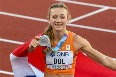 Femke Bol's blazing burst down stretch leads Netherlands to gold in 4x400 relay to close out ...