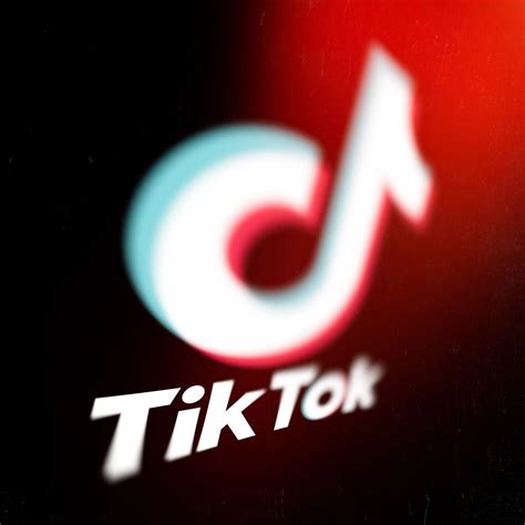 Ask Amy: Granddaughter’s TikTok videos lead to disagreement - cleveland.com