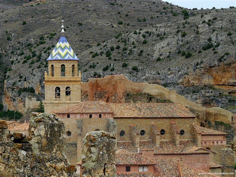 World Beautifull Places: The Albarracin Town Spain Images & Wallpapers 2013