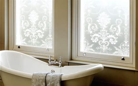 Mobile Home Window Treatments: Curtains, Blinds, and Shades