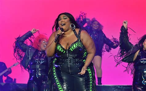 Lizzo Hits Back At Ozempic Rumors Amid Weight Loss Journey