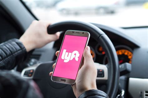 Metro Vancouver Lyft passengers will pay at least $5 just to hail a ...