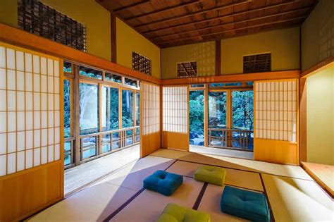 10 Tips & Ideas for Choosing Japanese Sliding Doors and Room Dividers