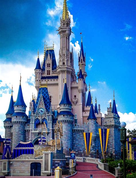 Walt Disney World Resort The Cinderella Castle | Disney world attractions, Disney world florida ...