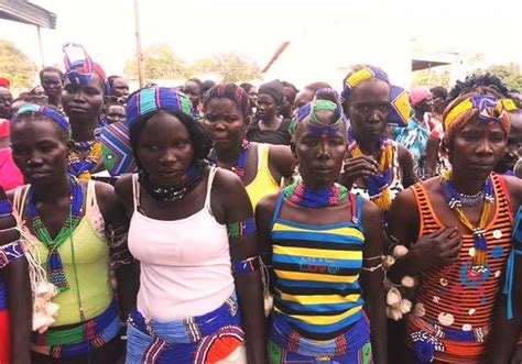 Radio Tamazuj on Twitter: "Folklore dancers from the #Murle tribe sing songs and dances to ...