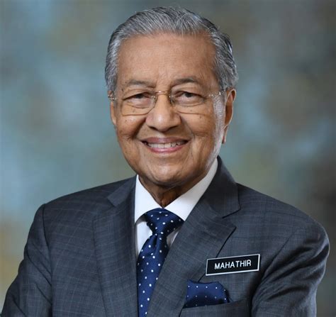 Mahathir Mohamad Bio, Early Life, Career, Net Worth and Salary