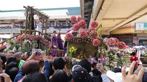 Float Parade | Flower festival, Festival, Flowers