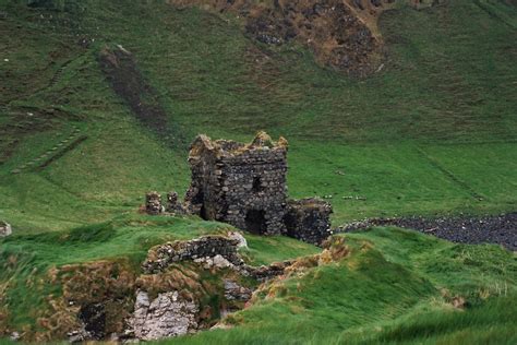 Kinbane Castle Ireland. | The ruins of little Kinbane Castle… | Flickr