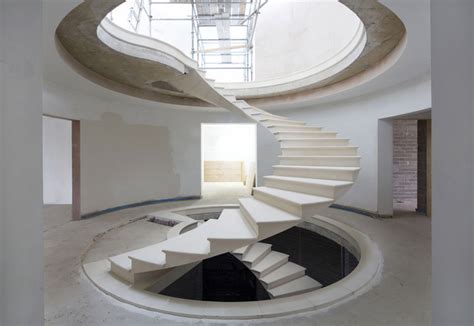 How to Calculate Spiral Staircase Dimensions and Designs | ArchDaily