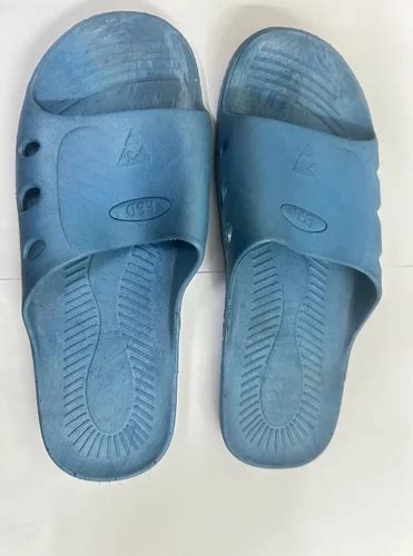 Esd Slippers at best price in New Delhi by Aar Cee Manufacturers & Trader | ID: 2853151868491