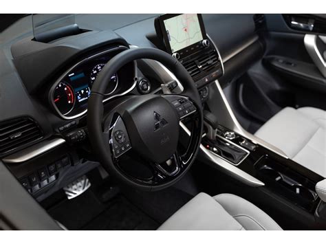 2023 Mitsubishi Eclipse Cross: 72 Interior Photos | U.S. News