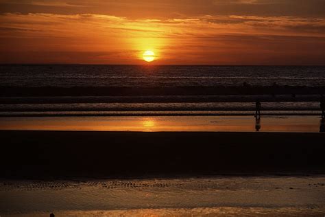 Sunset at Kuta | Kuta beach, Sunset, Kuta