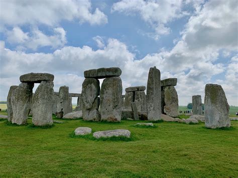 Stonehenge: Britain's Prehistoric Treasure - Spiritual Travels