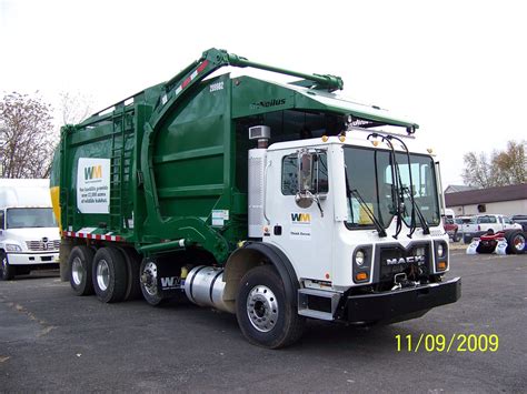 Waste Management Mack MRU613 Front Loader - a photo on Flickriver