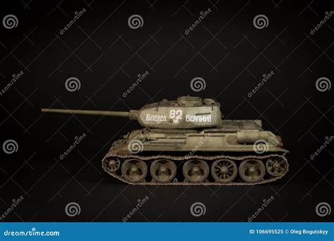 Soviet Union Tank T-34/85 Model Editorial Image - Image of isolated, union: 106695525