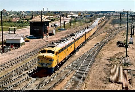 914 Union Pacific EMD E9(A) at Cheyenne, Wyoming by Bill Marvel | Union pacific train, Union ...