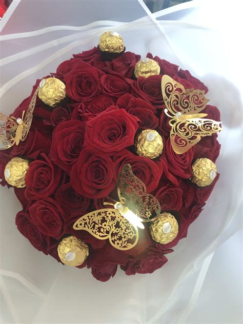 Roses with Chocolate Bouquet in San Jose, CA | Eden's Garden