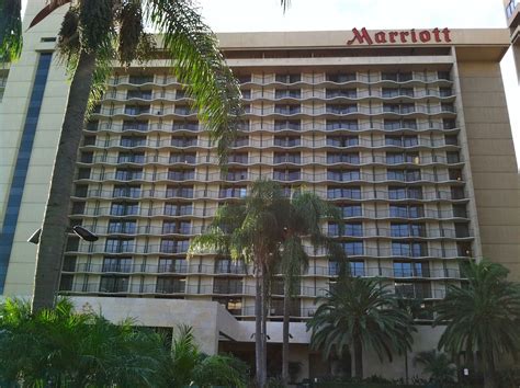 The Anaheim Marriott - Disneyland Review ~ The World of Deej