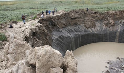 Mysterious giant hole in Siberia gradually filling up with water, expanding | Environment ...