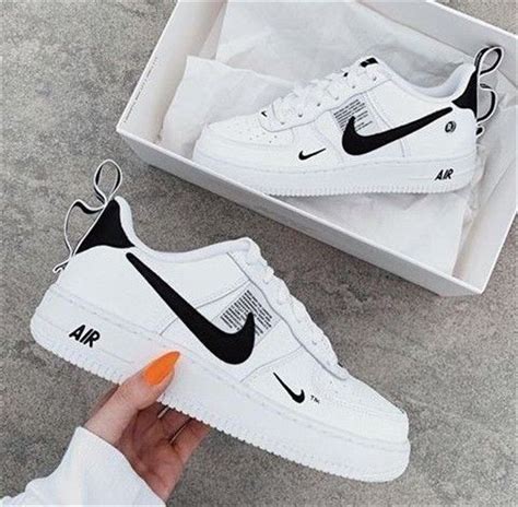 21 Comfortable and Stylish Nike Shoes to Shine | Instagram shoes ...