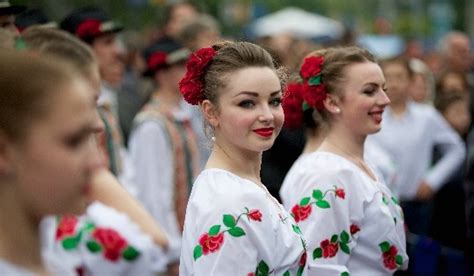 Traditions of Moldova - customs, photo